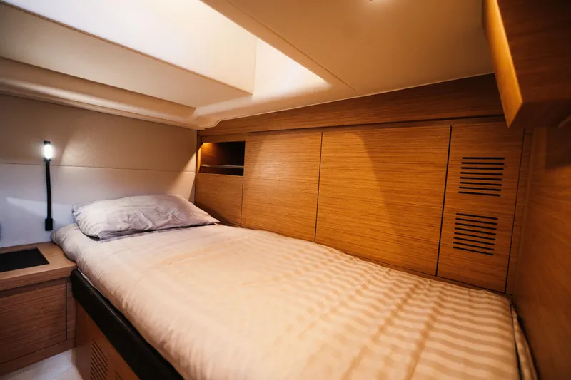 Mathloe Yacht Photos Pics Pardo Yacht 43 - Vente bateaux occasions Méditerranée 