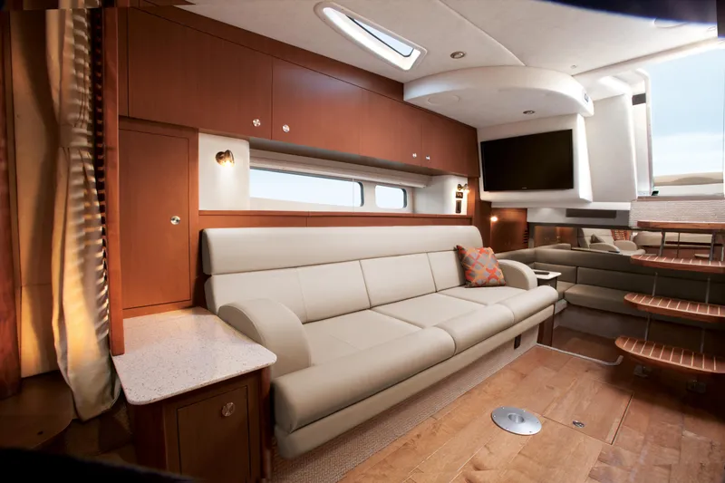  Yacht Photos Pics 2023-Sea-Ray-Sundancer-370-Outboard-MarineMax