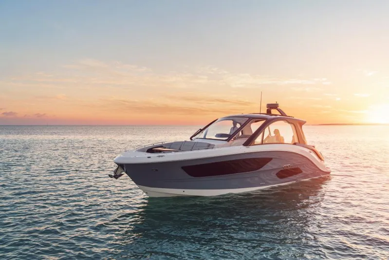  Yacht Photos Pics 2023-Sea-Ray-Sundancer-370-Outboard-MarineMax