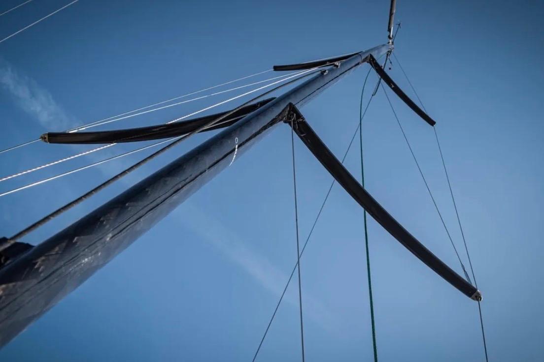 Saffier 33 sailboat mast against clear blue sky, 2025 model.