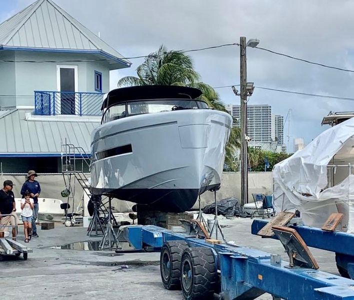 2018 Canard Yachts eMotion HYBRID