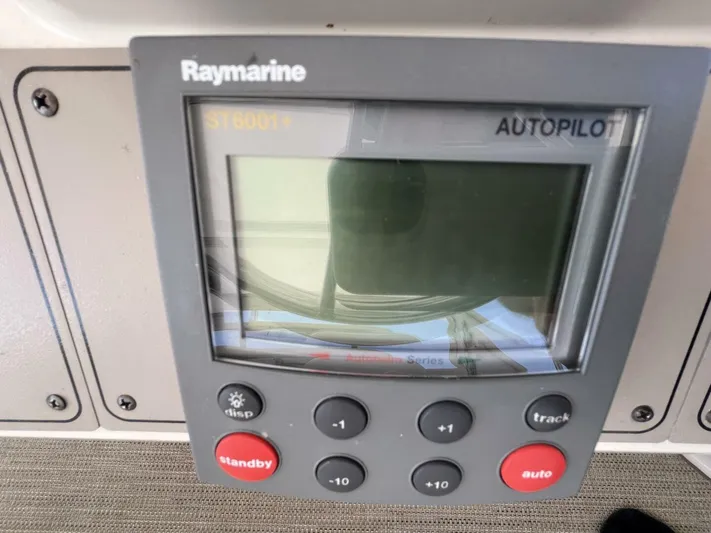  Yacht Photos Pics Raymarine autopilot control panel on 1996 Carver 370 Aft Cabin yacht.