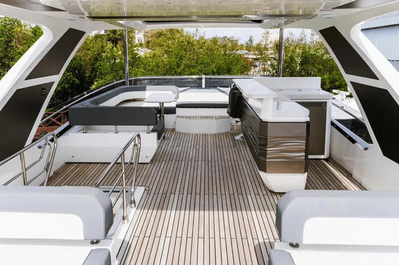 Live More Yacht Photos Pics 