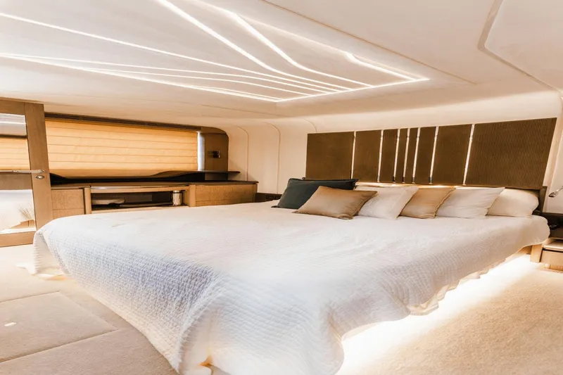 Live More Yacht Photos Pics 