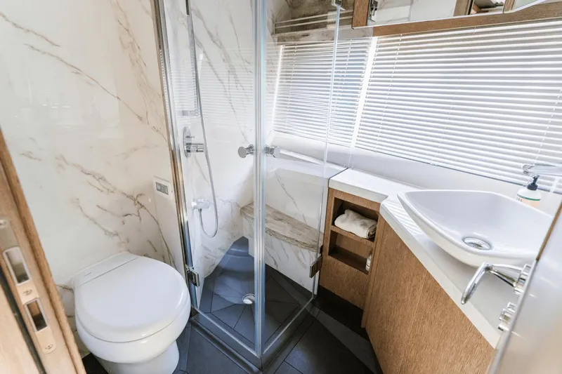 Live More Yacht Photos Pics 