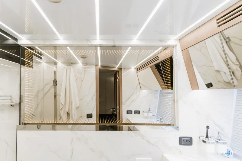 Live More Yacht Photos Pics 