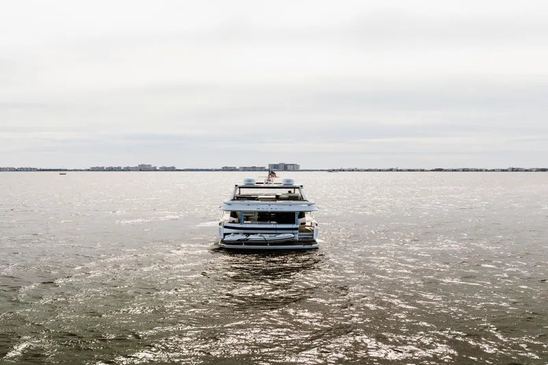 Live More Yacht Photos Pics Galeon 680 Fly 2021 yacht cruising on open water.