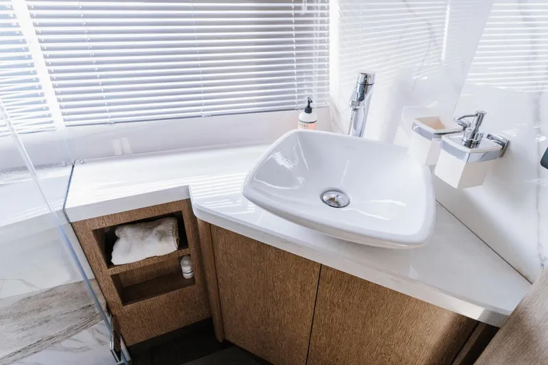 Live More Yacht Photos Pics 