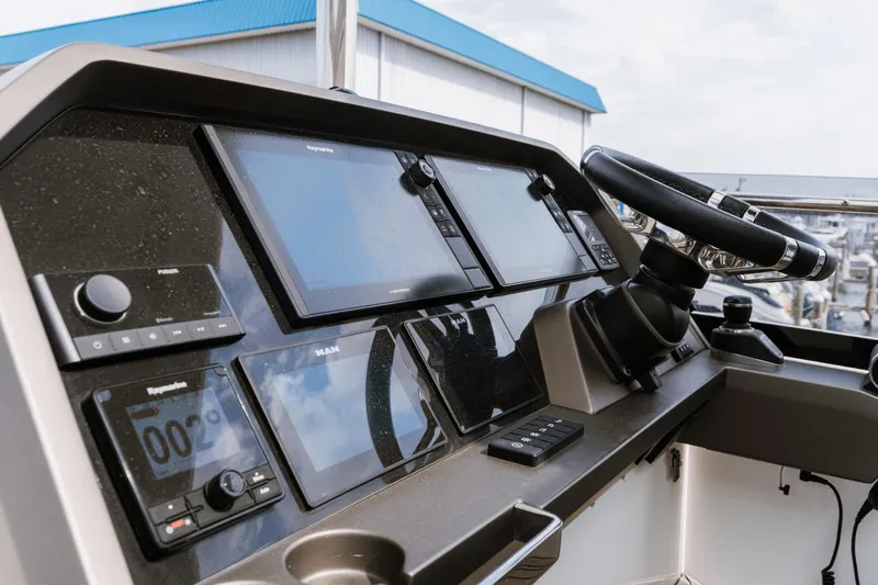 Live More Yacht Photos Pics 