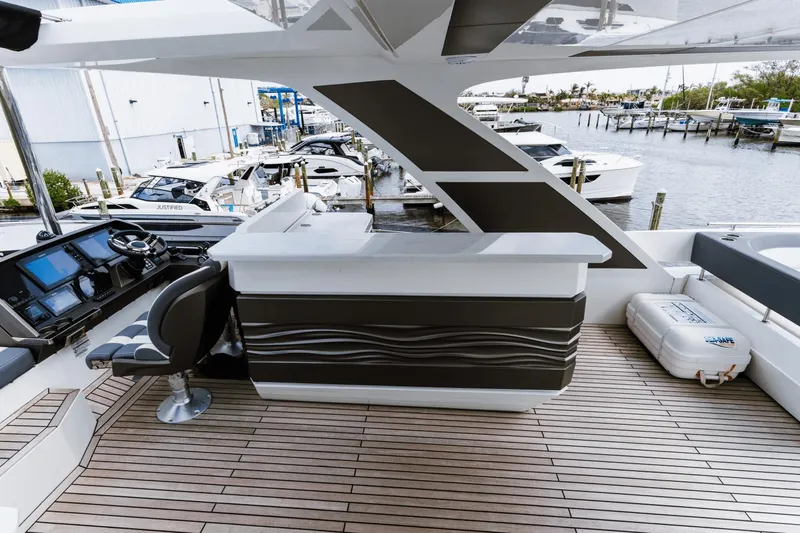 Live More Yacht Photos Pics 