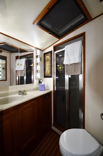 Stormy Yacht Photos Pics 