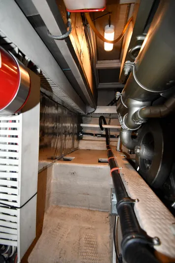 Stormy Yacht Photos Pics 