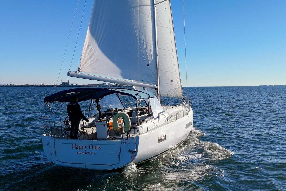2022 Beneteau 42 