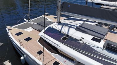 Yacht