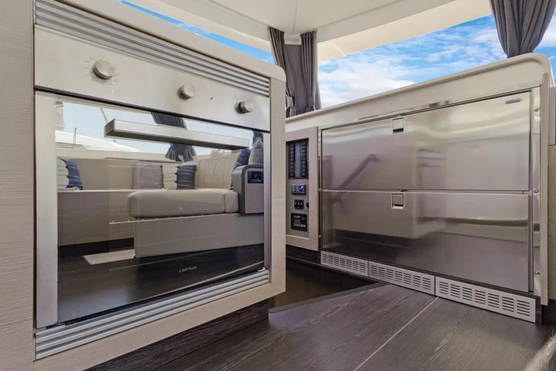 Satori Yacht Photos Pics 