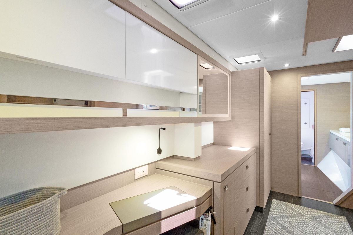 2022 Fountaine Pajot 47 