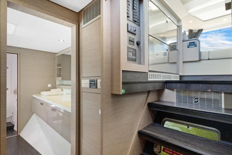 Satori Yacht Photos Pics 