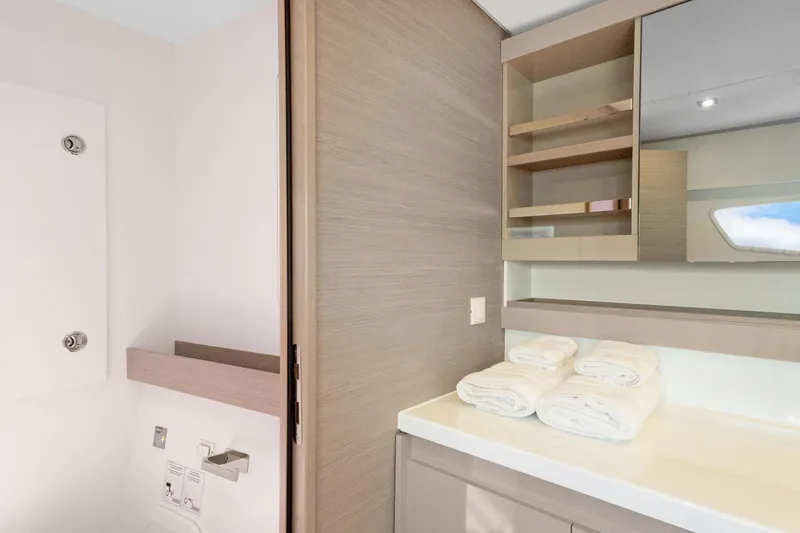 Satori Yacht Photos Pics 