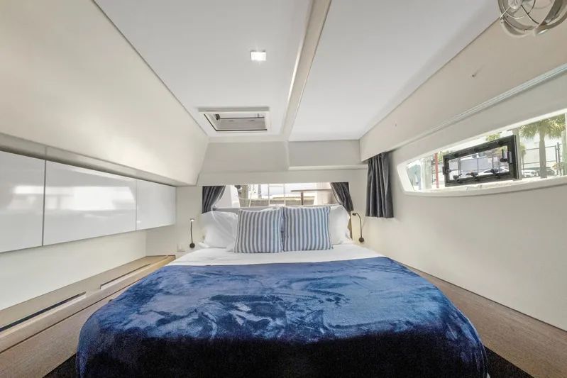 Satori Yacht Photos Pics 