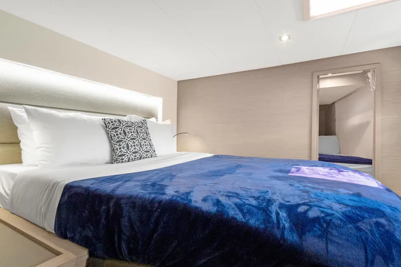 Satori Yacht Photos Pics 