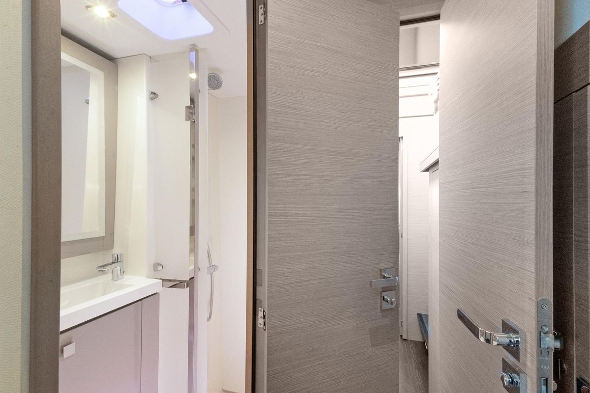 2022 Fountaine Pajot 47 