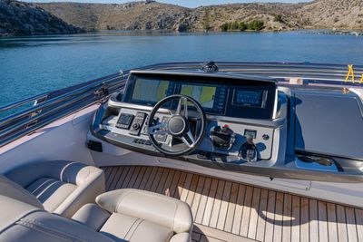 Yacht