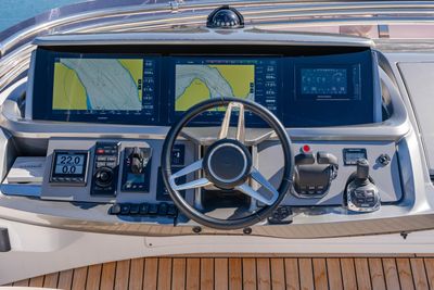 Yacht
