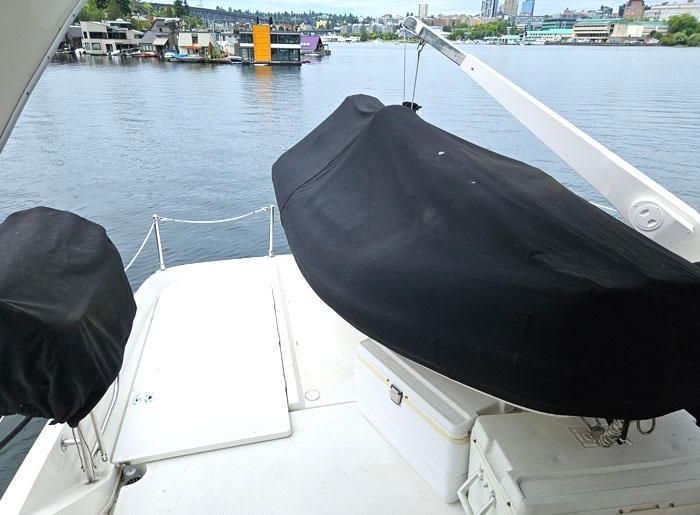 2000 Bayliner 52 