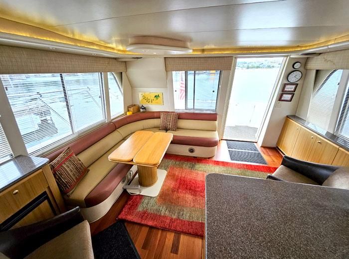2000 Bayliner 52 