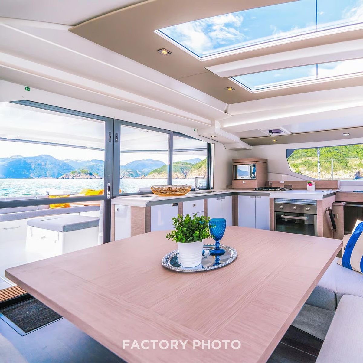 2022 Fountaine Pajot 45 