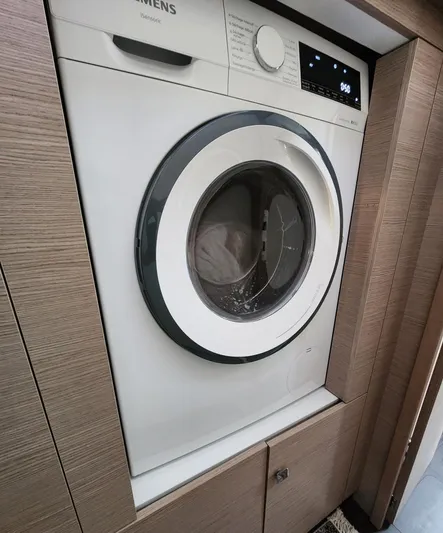 Bonova Yacht Photos Pics Built-in washing machine on Fountaine Pajot Tanna 47 yacht, 2022 model.