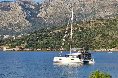 2022 Fountaine Pajot Tanna 47