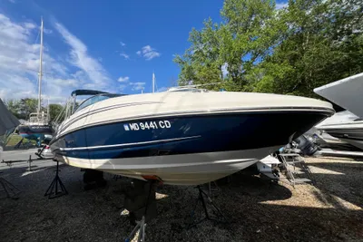 Sea Ray 240 Sundeck