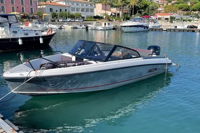 2018 Falcon Boats BR7
