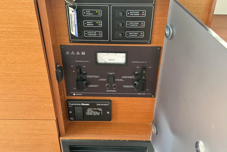 Tea Moana Yacht Photos Pics Electrical control panel on a 2016 Jeanneau NC 11 boat.