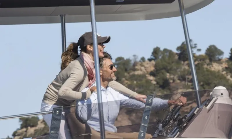  Yacht Photos Pics Manufacturer Provided Image: Fountaine Pajot MY 37 Flybridge Helm