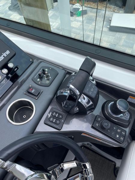 2021 Monterey 385 SE
