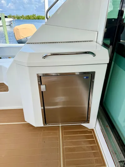 Bushels Of Fun VII Yacht Photos Pics 