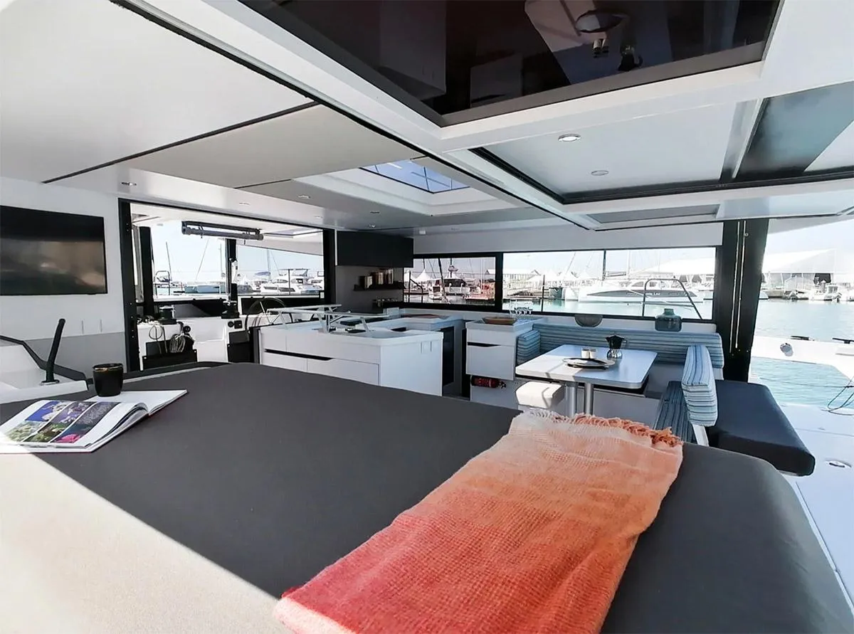 Catamaran Windelo (2022)