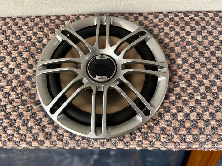 Broker Of Venice Yacht Photos Pics Polk audio speaker on checkered fabric in 1988 Sea Ranger aft cabin.