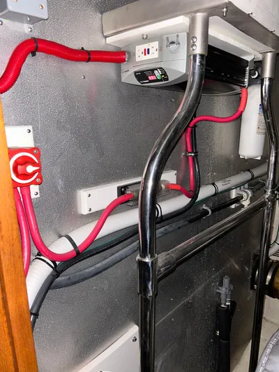 Broker Of Venice Yacht Photos Pics 