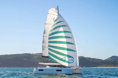 2025 Lagoon 43