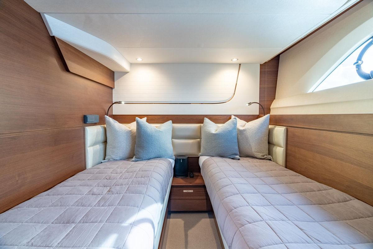 2019 Princess 70 