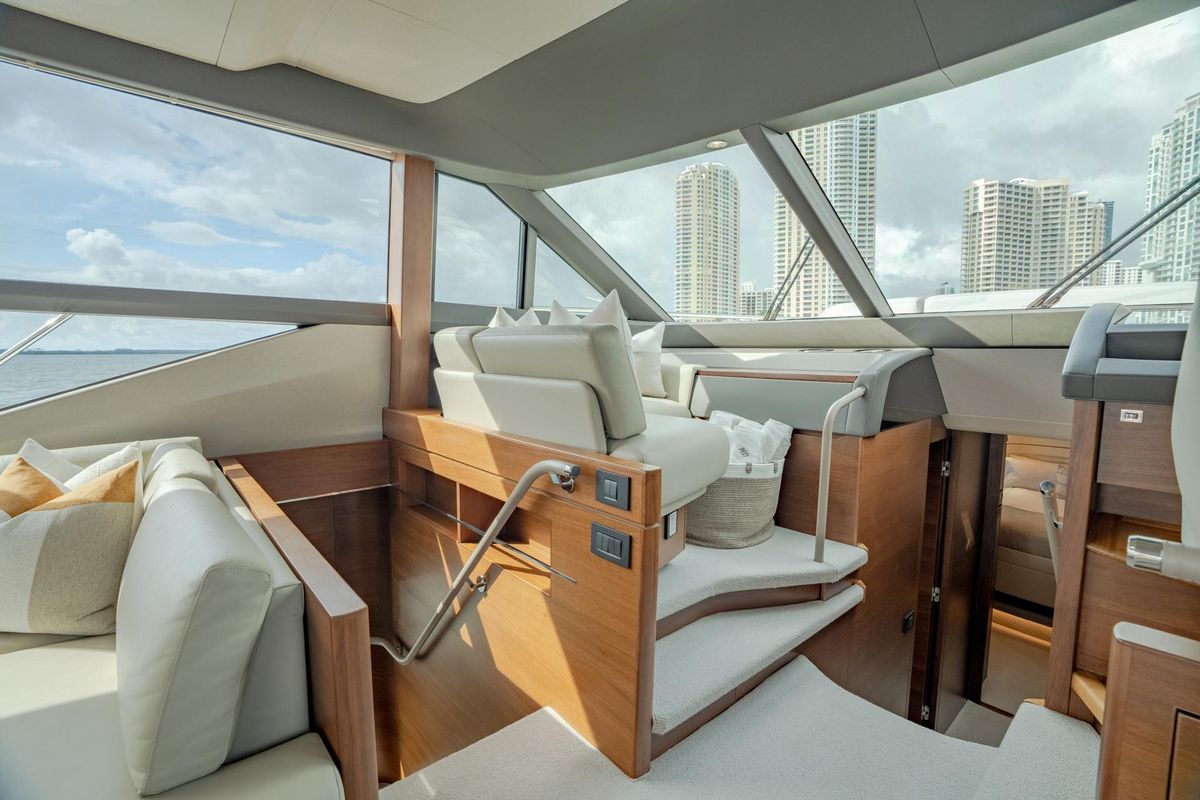 2019 Princess 70 