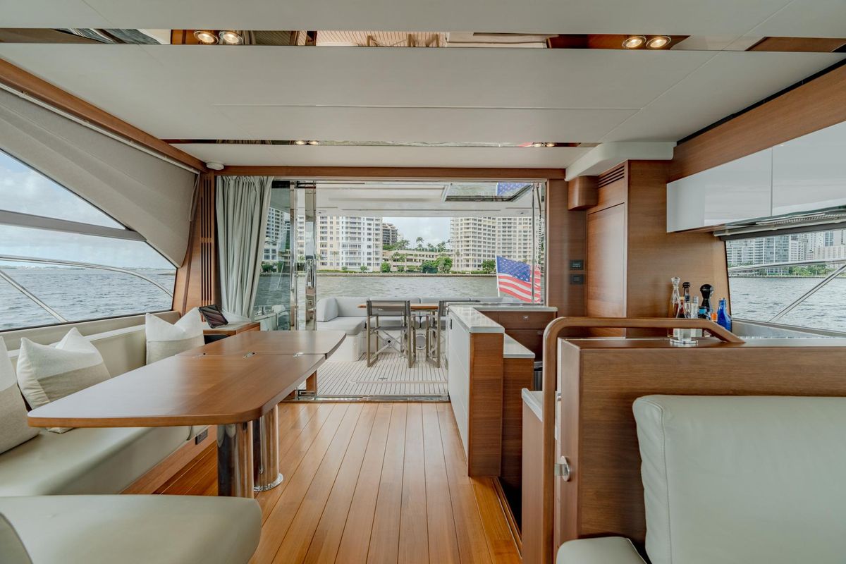 2019 Princess 70 