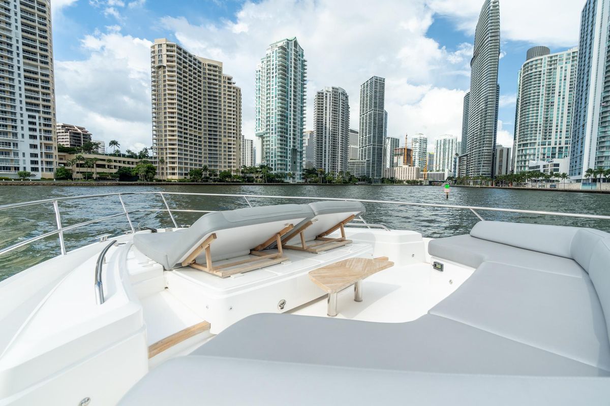 2019 Princess 70 
