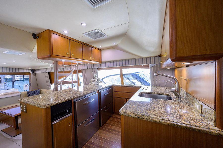 2006 Ocean Yachts 57 Enclosed Bridge