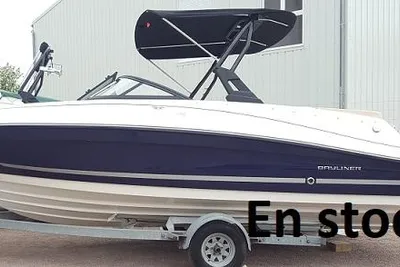 2023 Bayliner VR5 OB