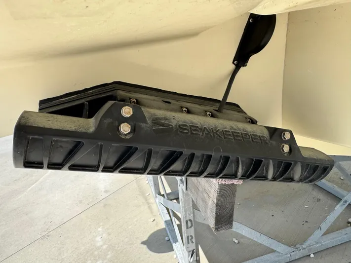  Yacht Photos Pics Seakeeper stabilizer on 2023 Chris-Craft Launch 28 GT boat, enhancing stability and performance.