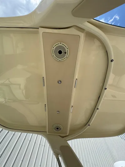  Yacht Photos Pics 2023 Chris-Craft Launch 28 GT boat interior ceiling with built-in speakers and lighting.